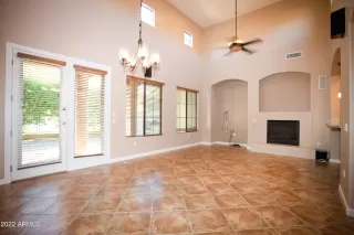 Photo #4: 6343832 Listing