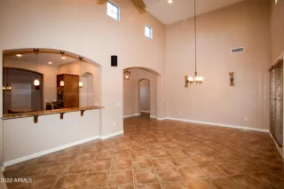 Photo #6: 6343832 Listing