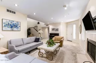 Photo #6: 6343854 Listing