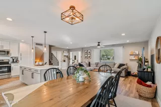 Photo #4: 6343932 Listing