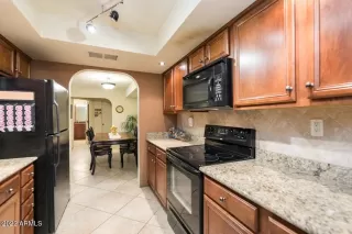 Photo #5: 6343982 Listing