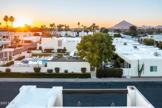 Photo #4: 6343984 Listing