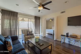 Photo #6: 6344008 Listing