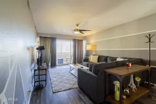 Photo #4: 6344012 Listing