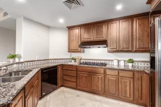 Photo #4: 6344167 Listing