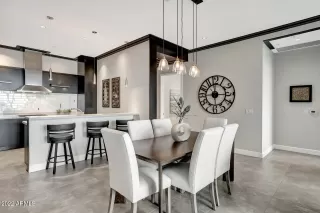 Photo #4: 6344413 Listing