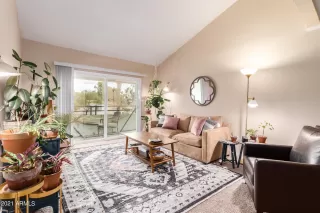 Photo #6: 6344529 Listing