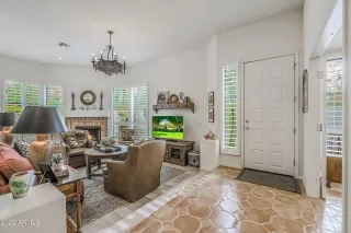 Photo #2: 6344585 Listing 