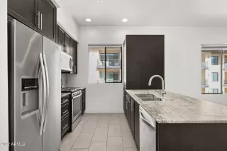 Photo #5: 6344880 Listing