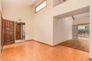 Photo #6: 6345158 Listing 