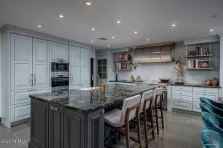 Photo #6: 6345367 Listing