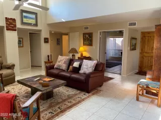 Photo #5: 6345796 Listing