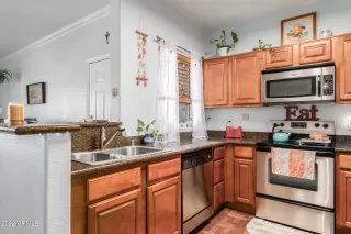 Photo #4: 6345798 Listing