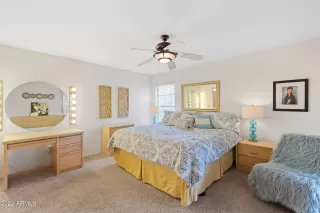 Photo #6: 6346170 Listing 