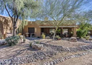 Photo #3: 6346378 Listing