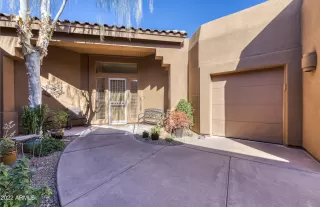 Photo #5: 6346378 Listing