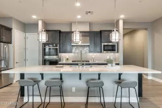 Photo #2: 6346575 Listing