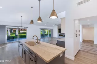 Photo #1: 6346855 Listing