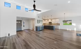 Photo #5: 6346855 Listing