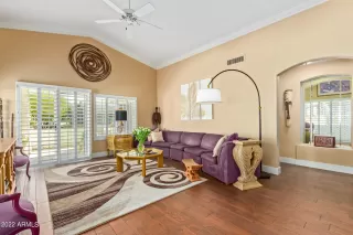 Photo #3: 6347187 Listing