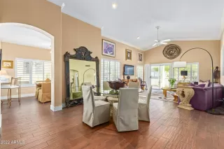 Photo #4: 6347187 Listing