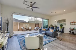 Photo #2: 6347208 Listing