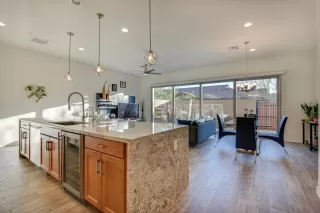 Photo #4: 6347208 Listing