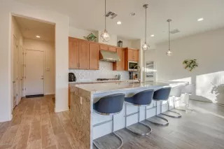 Photo #6: 6347208 Listing