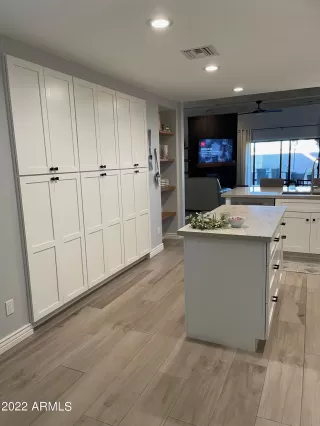 Photo #6: 6347223 Listing