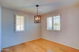 Photo #5: 6347265 Listing