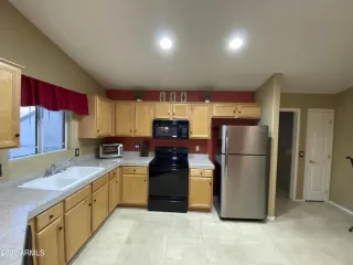 Photo #4: 6347275 Listing