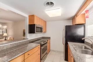 Photo #3: 6347398 Listing