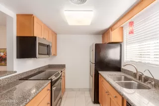 Photo #4: 6347398 Listing