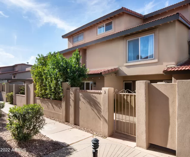 MLS: 6347403 Condo For Sale