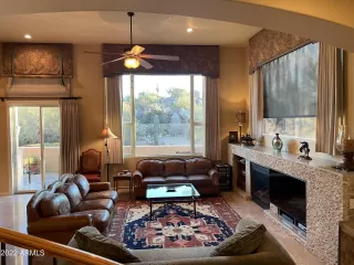 Photo #5: 6347872 Listing