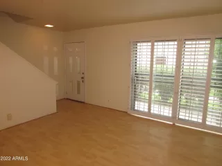 Photo #4: 6347888 Listing