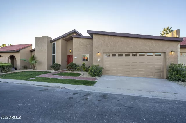 MLS: 6347960 Condo For Sale