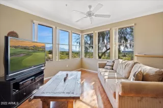 Photo #4: 6347965 Listing