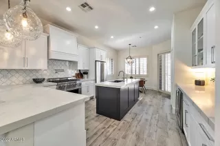 Photo #3: 6348212 Listing