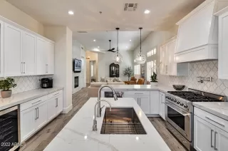 Photo #4: 6348212 Listing