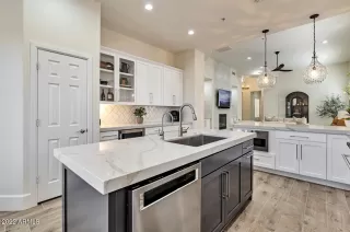 Photo #5: 6348212 Listing