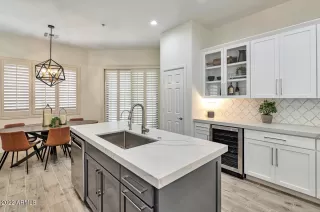 Photo #6: 6348212 Listing