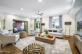 Photo #6: 6348344 Listing