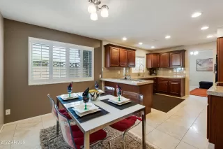 Photo #6: 6348356 Listing