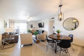 Photo #2: 6348533 Listing