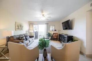 Photo #3: 6348533 Listing