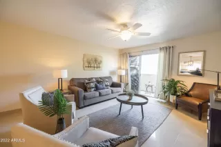 Photo #4: 6348533 Listing