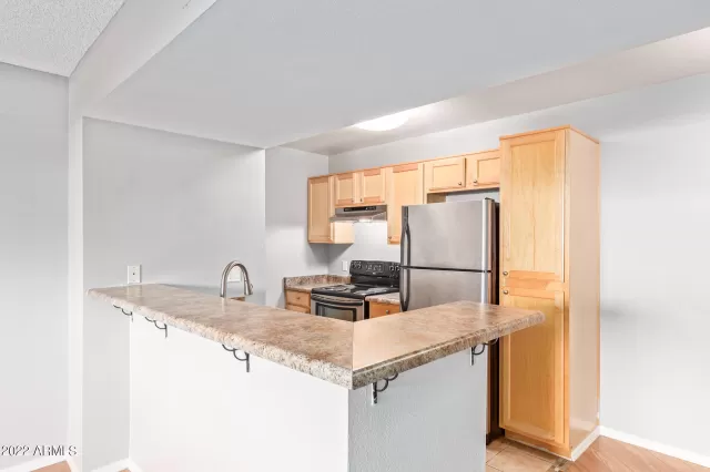 MLS: 6348545 Condo For Sale