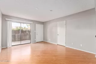 Photo #4: 6348545 Listing