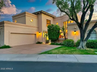 Photo #5: 6348708 Listing